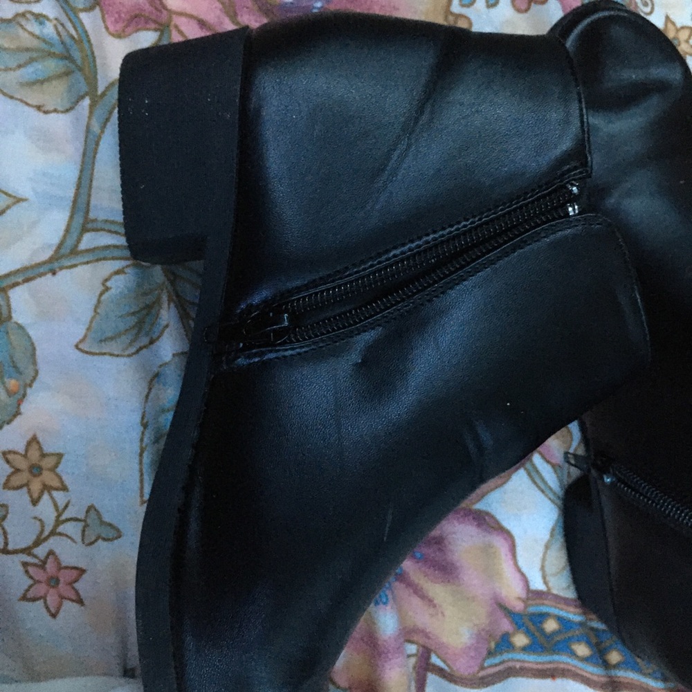 Leather boots